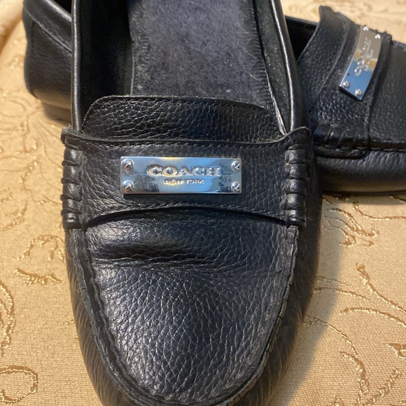 Coach black leather loafer - Picture 2 of 7